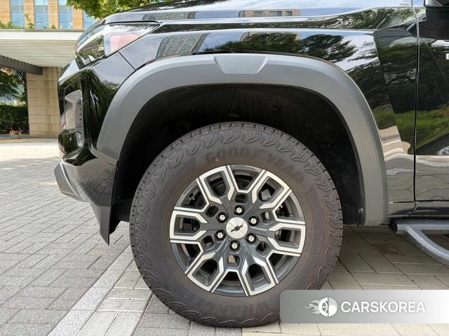 Chevrolet (GM Daewoo) All New Colorado 2024 Черный из Кореи, фото 5