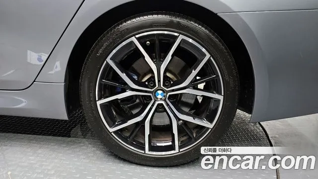 BMW 5 Series (G30) id 2943502 из Кореи 15