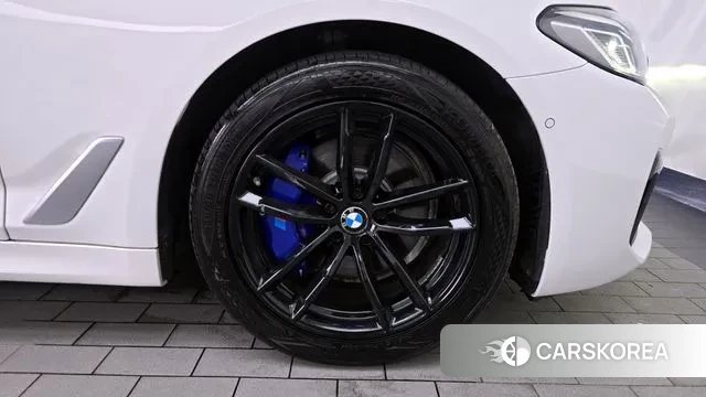 BMW 5 Series (G30) id 3019024 из Кореи 15