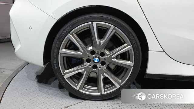 BMW 1 Series (F40) id 4612945 из Кореи 27