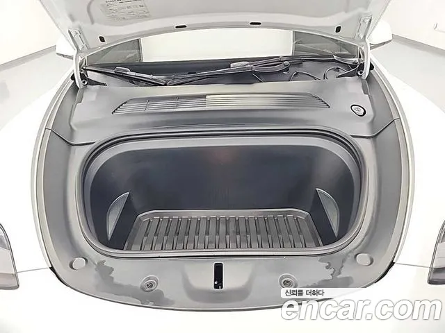 Tesla Model Y id 2672213 из Кореи 8