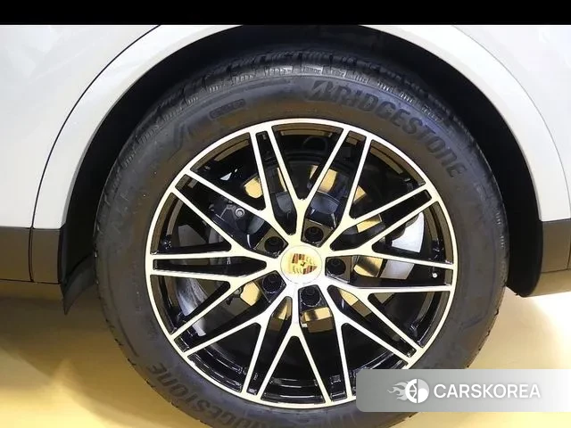 Porsche Cayenne (PO536) id 3549992 из Кореи 15