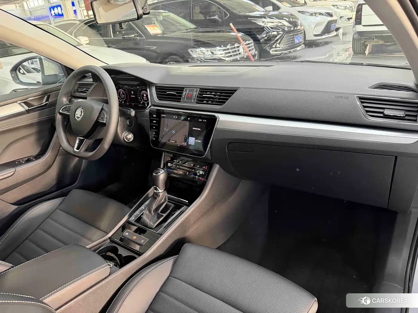 Skoda Superb id 4649295 из Китая 17