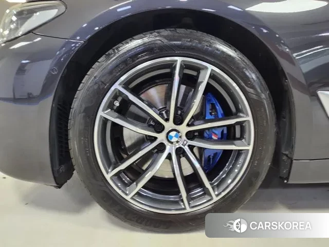 BMW 5 Series (G30) id 3333802 из Кореи 15