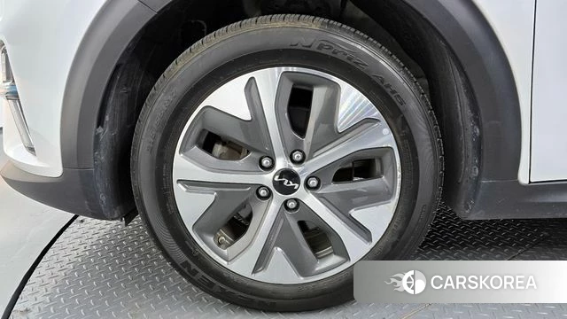 Kia Niro EV id 3954344 из Кореи 15