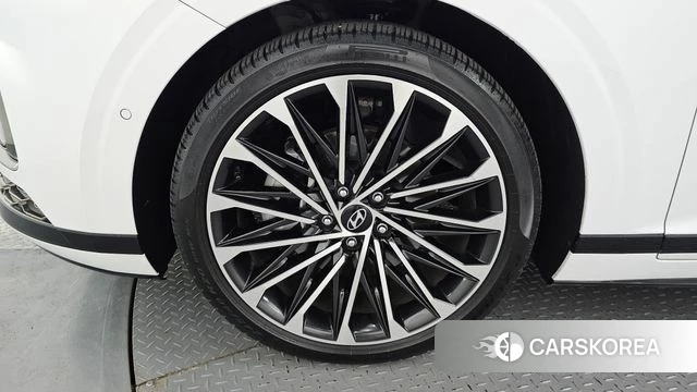 Hyundai Grandeur (GN7) id 4243768 из Кореи 30