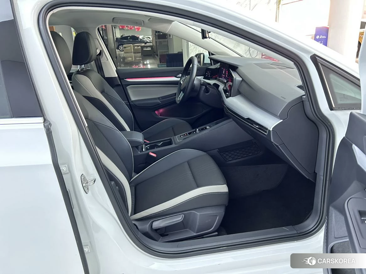 Volkswagen Golf id 4512834 из Китая 25