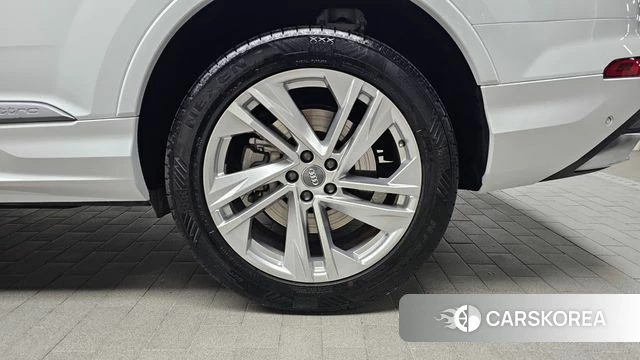 Audi Q7 (4M) id 3840077 из Кореи 15