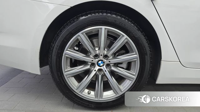 BMW 5 Series (G30) id 4507665 из Кореи 15