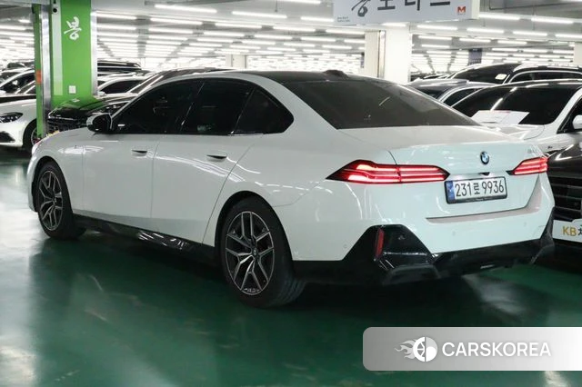 BMW 5 Series (G60) id 4300525 из Кореи 15