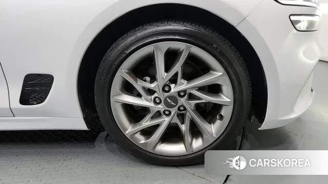 Genesis The New G70 id 3054488 из Кореи 15