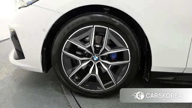 BMW 5 Series (G60) id 3624322 из Кореи 15