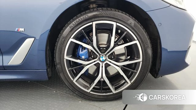 BMW 5 Series (G30) id 3843683 из Кореи 15