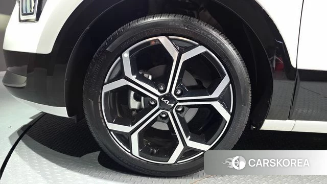 Kia Di Ol Nu Niro id 4681560 из Кореи 28