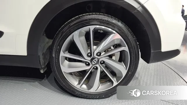 Kia Niro id 3297591 из Кореи 15