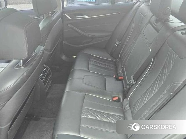 BMW 5 Series (G30) id 4496613 из Кореи 14