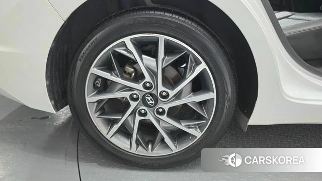 Hyundai The New Avante AD id 3917170 из Кореи 15