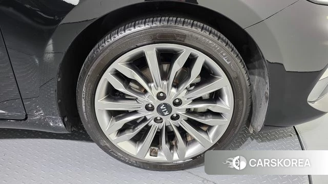 Kia K7 Premier id 3844742 из Кореи 15