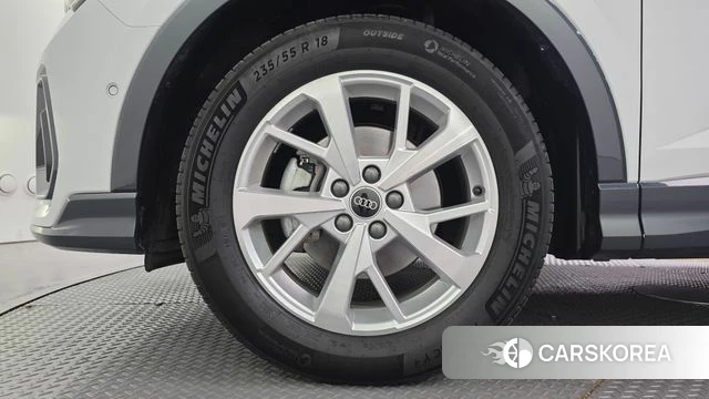 Audi Q3 (F3) id 4665723 из Кореи 27