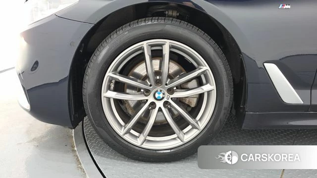 BMW 5 Series (G30) id 4543662 из Кореи 34
