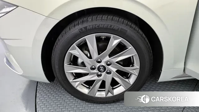 Hyundai The New Grandeur IG Hybrid id 3355212 из Кореи 15