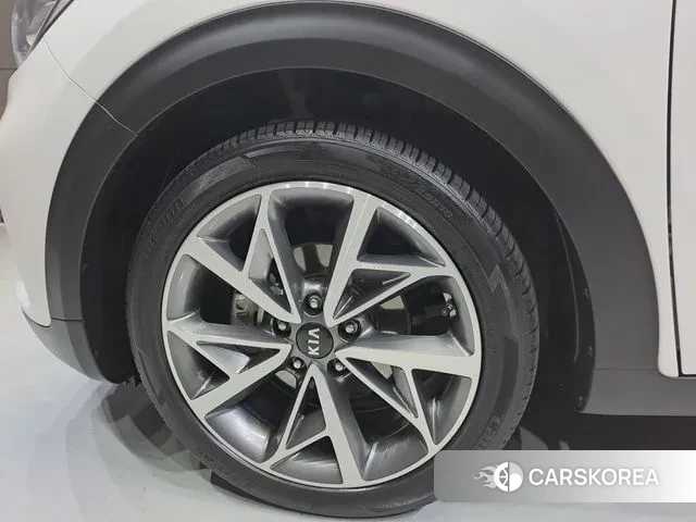 Kia The New Niro id 3771964 из Кореи 15