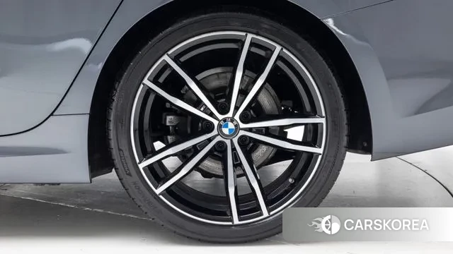 BMW 3 Series (G20) id 3555974 из Кореи 15