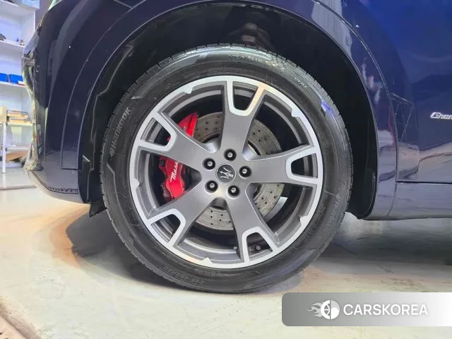 Maserati Levante id 3551851 из Кореи 15