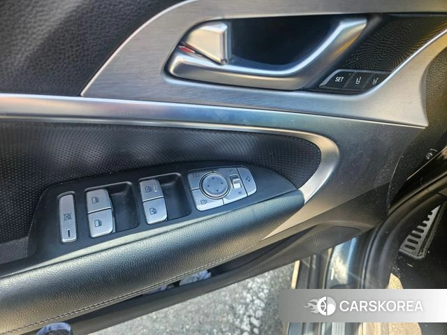 Genesis G70 id 4459411 из Кореи 7