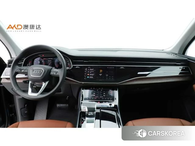 Audi Q7 2021 Черный из Китая, фото 6