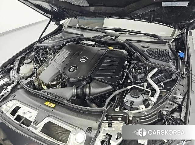 Mercedes-Benz E-Class W214 2025 Серебристо-серый из Кореи, фото 5