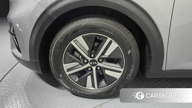 Kia The New Niro id 3861417 из Кореи 15