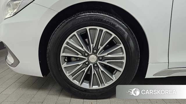 Hyundai Grandeur IG Hybrid id 4304751 из Кореи 28