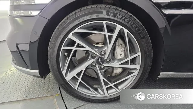 Genesis G90 (RS4) id 3492328 из Кореи 15