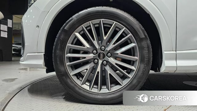 Audi Q3 (F3) id 4488434 из Кореи 25