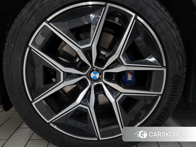 BMW 5 Series (G60) id 3792726 из Кореи 14