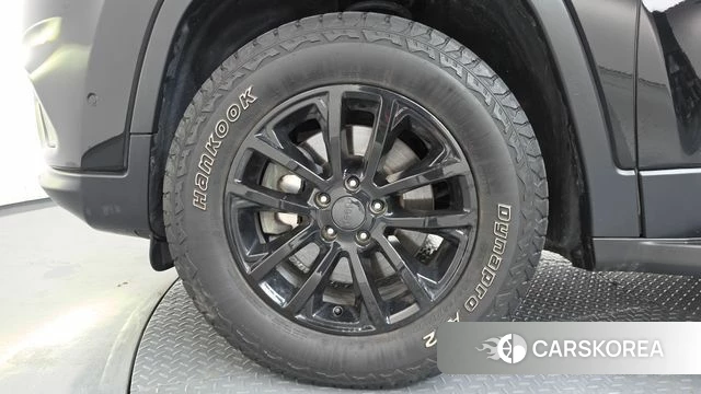 Jeep Cherokee (KL) id 4525610 из Кореи 31