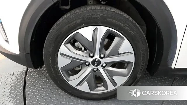 Kia Niro EV id 3421681 из Кореи 15