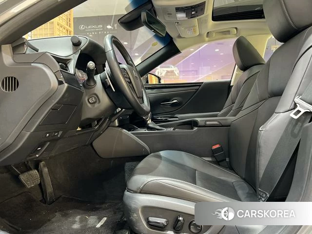 Lexus ES id 4254622 из Китая 14