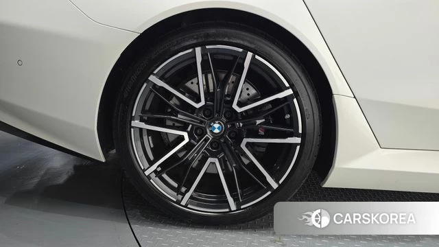 BMW M5 (G90) id 4834196 из Кореи 25