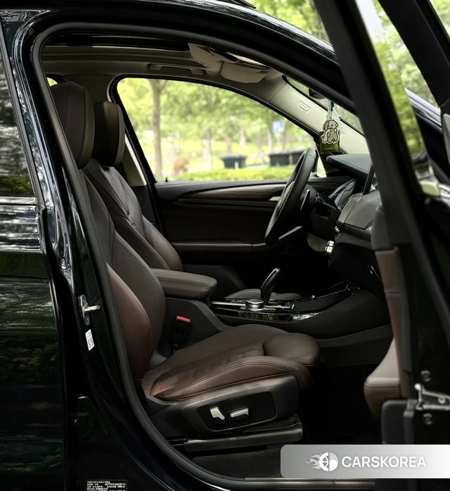 BMW X3 id 4260558 из Китая 19