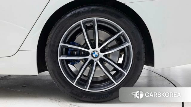 BMW 5 Series (G30) id 4262710 из Кореи 15