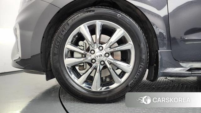 Kia The New Carnival id 4402970 из Кореи 31