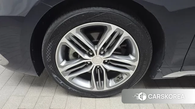 Hyundai Grandeur IG id 3336733 из Кореи 15