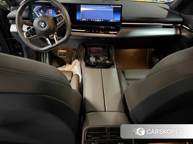 BMW 5 Series (G60) id 4442459 из Кореи 9