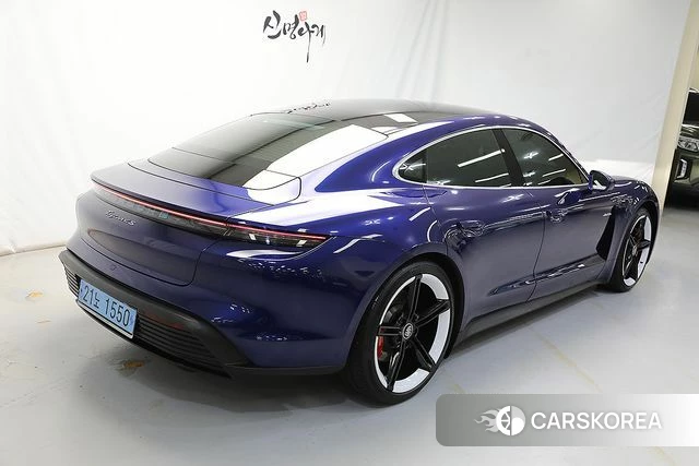 Porsche Taycan id 4624975 из Кореи 12