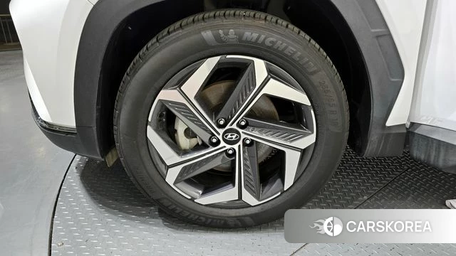 Hyundai Tucson (NX4) id 3897188 из Кореи 15