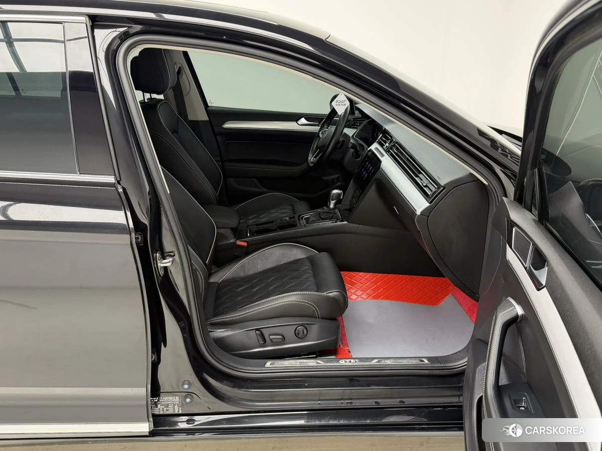 Volkswagen Magotan PHEV id 4487219 из Китая 13