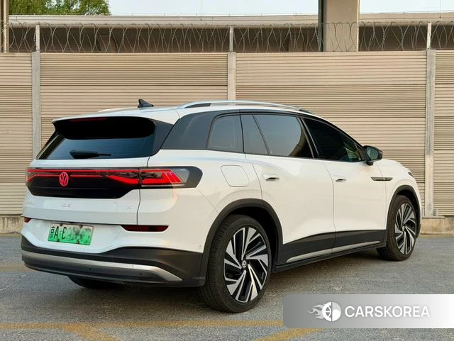 Volkswagen ID.6 X 2022 Белый из Китая, фото 6