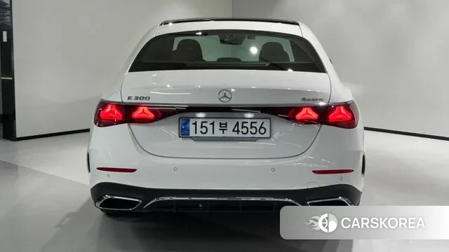 Mercedes-Benz E-Class W214 id 3278663 из Кореи 15